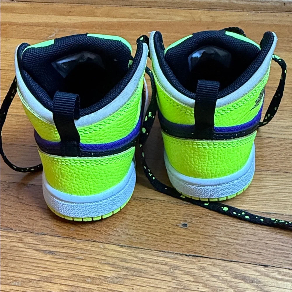 Jordan 1 high top Athletic Shoes - Picture 4 of 6